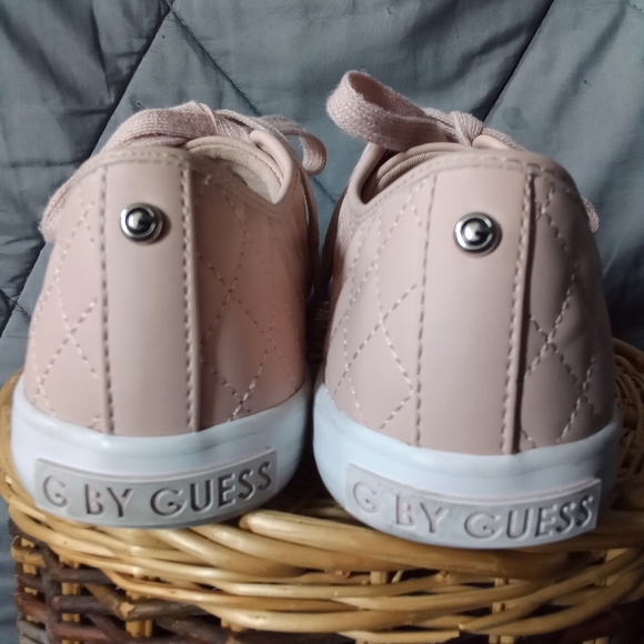 Women's G By Guess Quilted Dusty Rose Faux Leather Lace Up Sneakers Pink & White - Picture 10 of 16